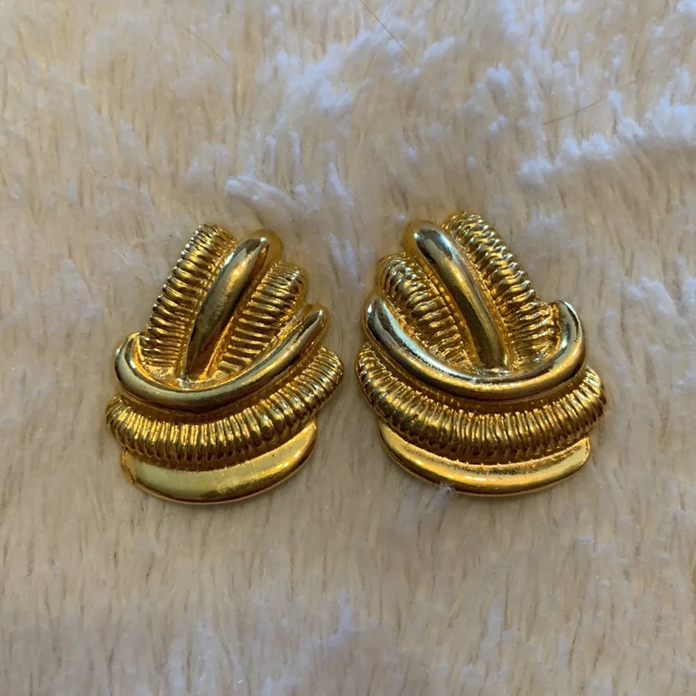 Vintage shoe clips- 2 pair